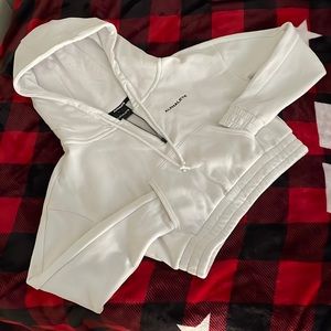 Alphalete Cropped hoodie